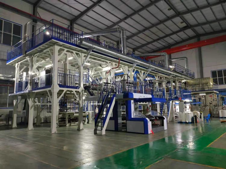 多功能拉伸膜三號線順利試機，助力公司大發(fā)展